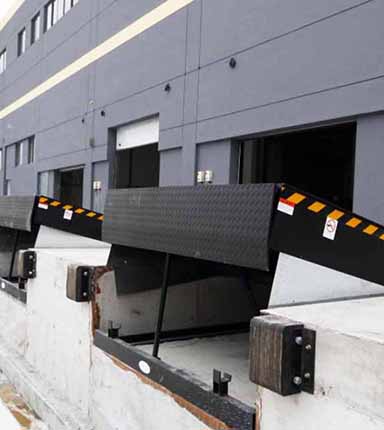 裝卸平（píng）台（tái）