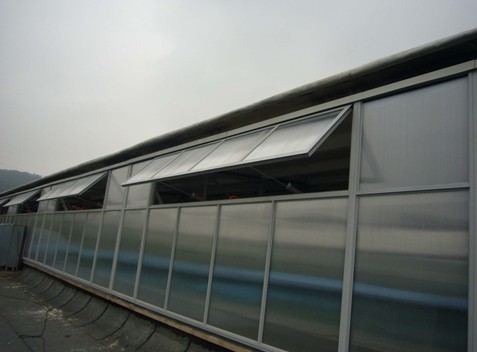 氣動窗.jpg 氣動窗.jpg